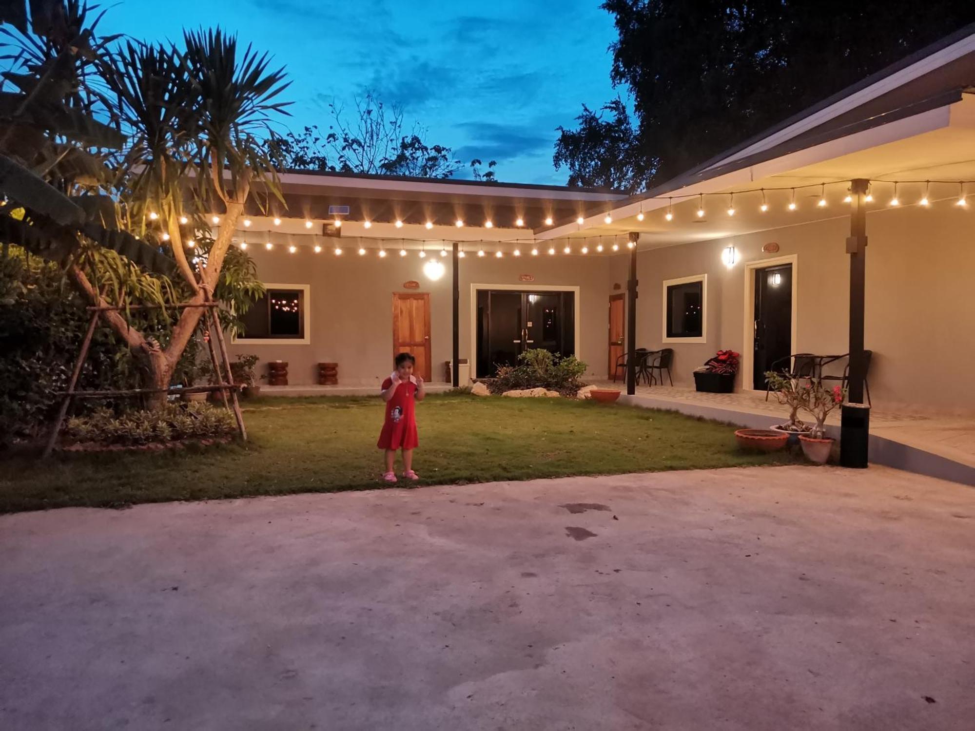 Numhom Resort Ban Nong Chum Saeng Екстер'єр фото