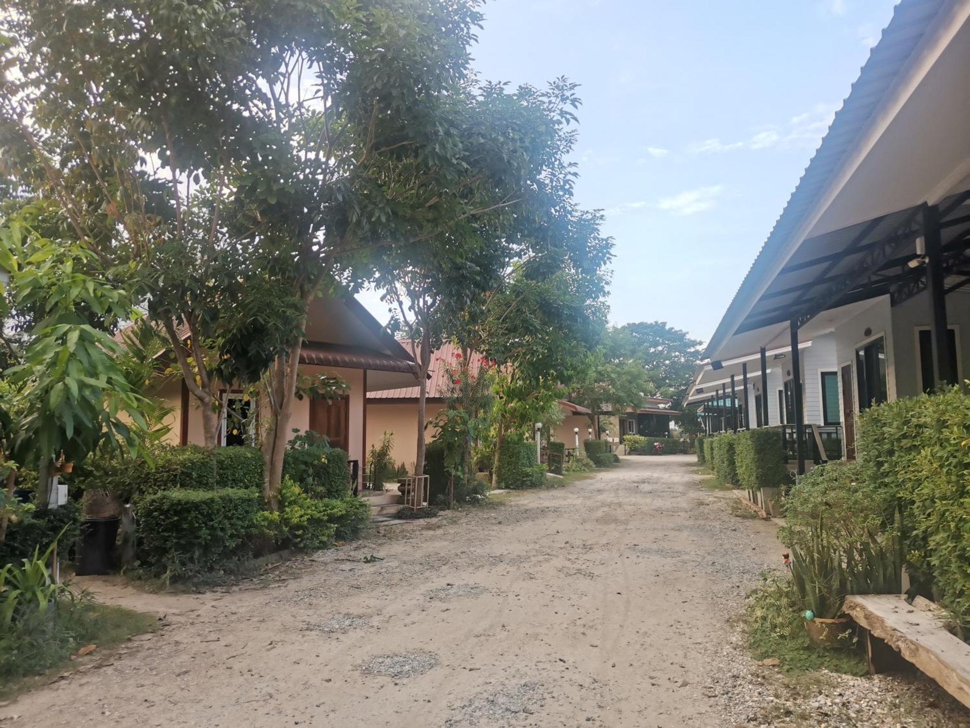 Numhom Resort Ban Nong Chum Saeng Екстер'єр фото
